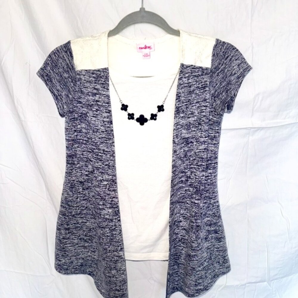 Mock double layered shirt with removable necklace